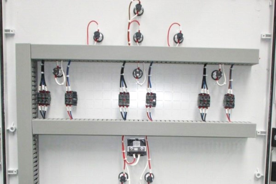 Image 1 : Coffret électrique sur-mesure pour le rinçage de bassin